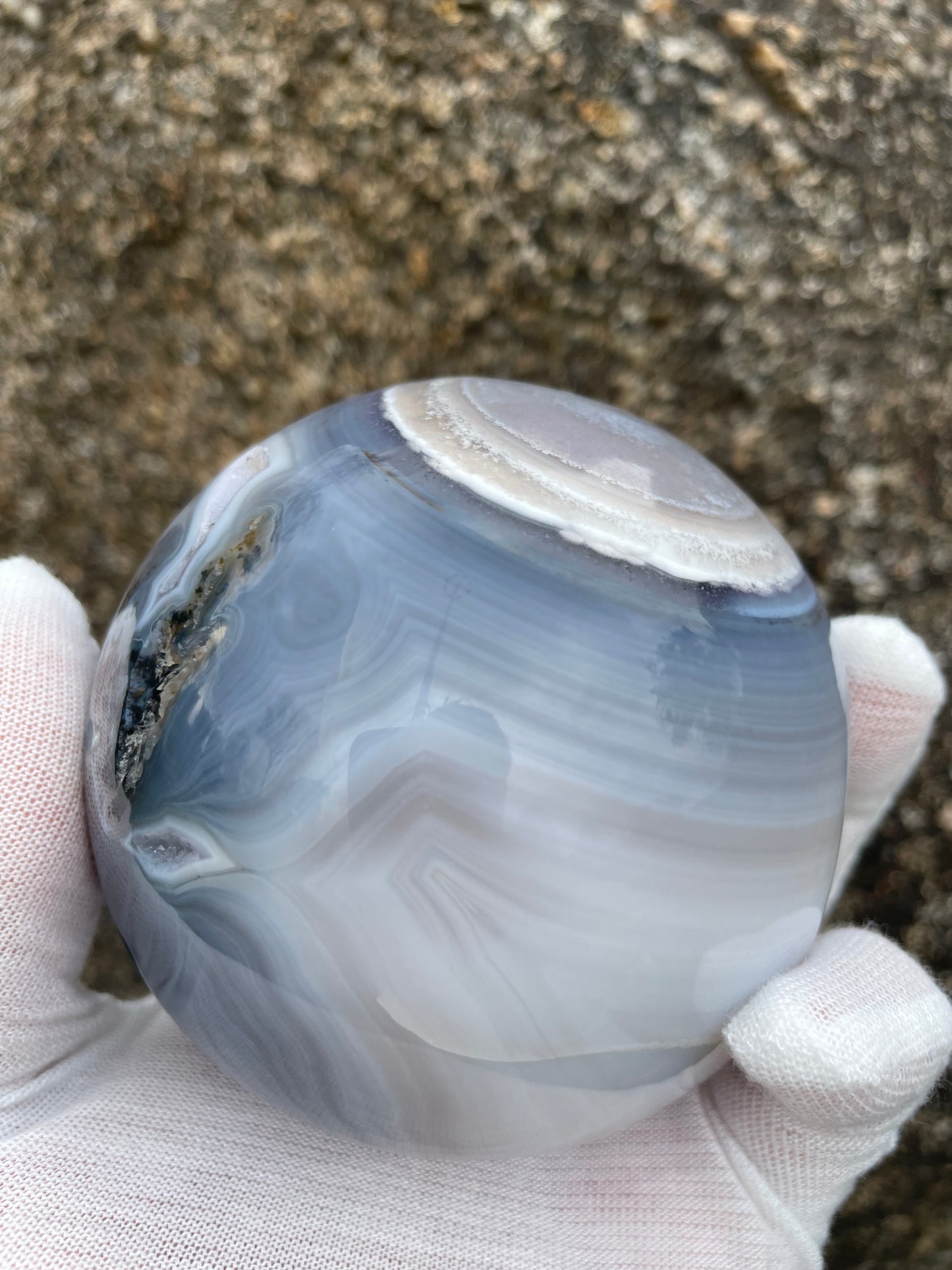 1.56LB Natural Geode Sphere,Agate Geode Ball,Natural Druse Ball,Crystal Ball Hole,Mineral Specimens,Crystal Heal,Crystal Gift,Home Decoration